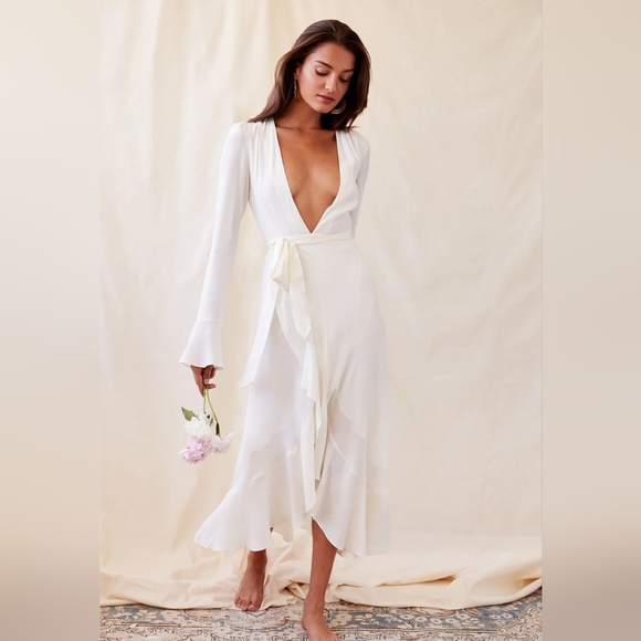 Andjela Chloe Dress in Ivory - Picture 2 of 7